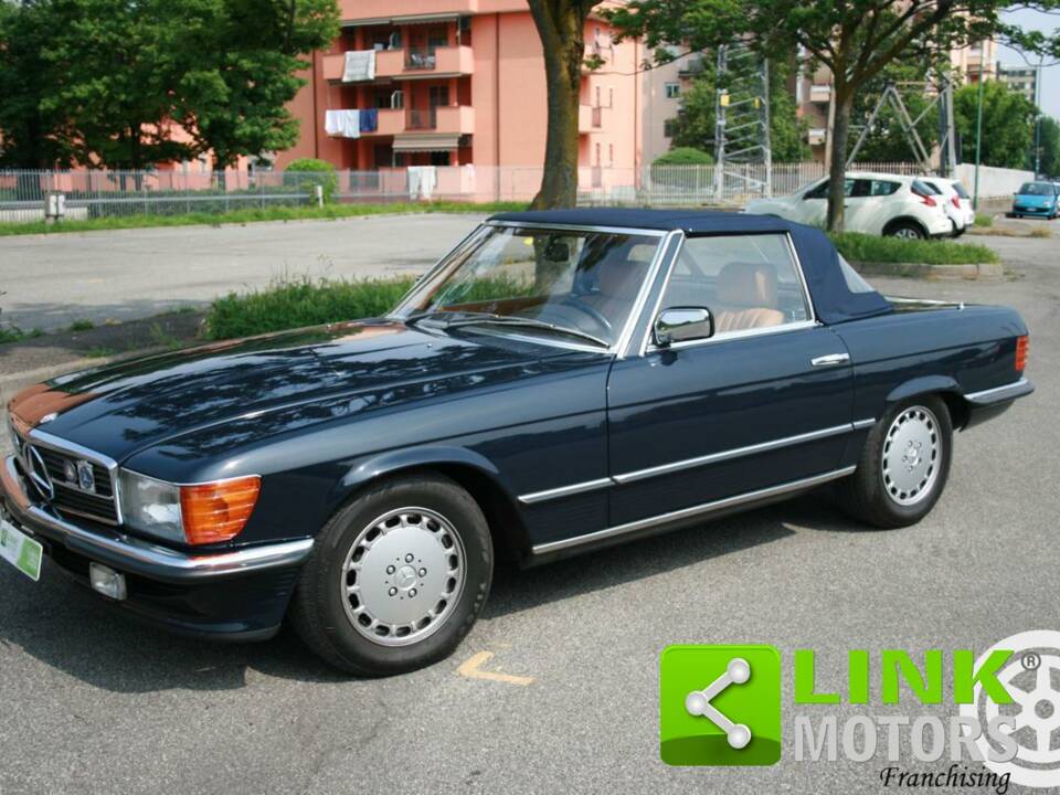 Immagine 1/10 di Mercedes-Benz 380 SL (1983)