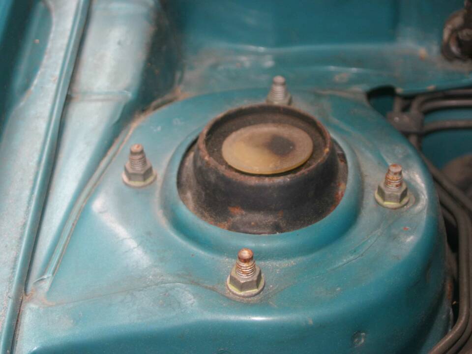 Image 45/51 of Toyota Paseo (1996)