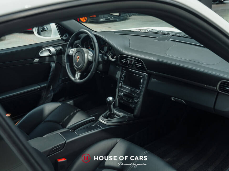 Image 17/23 of Porsche 911 Carrera (2008)