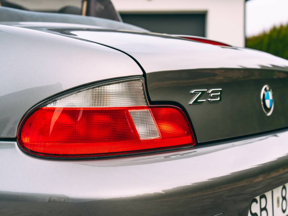 Bild 29/99 von BMW Z3 2.5 (2001)