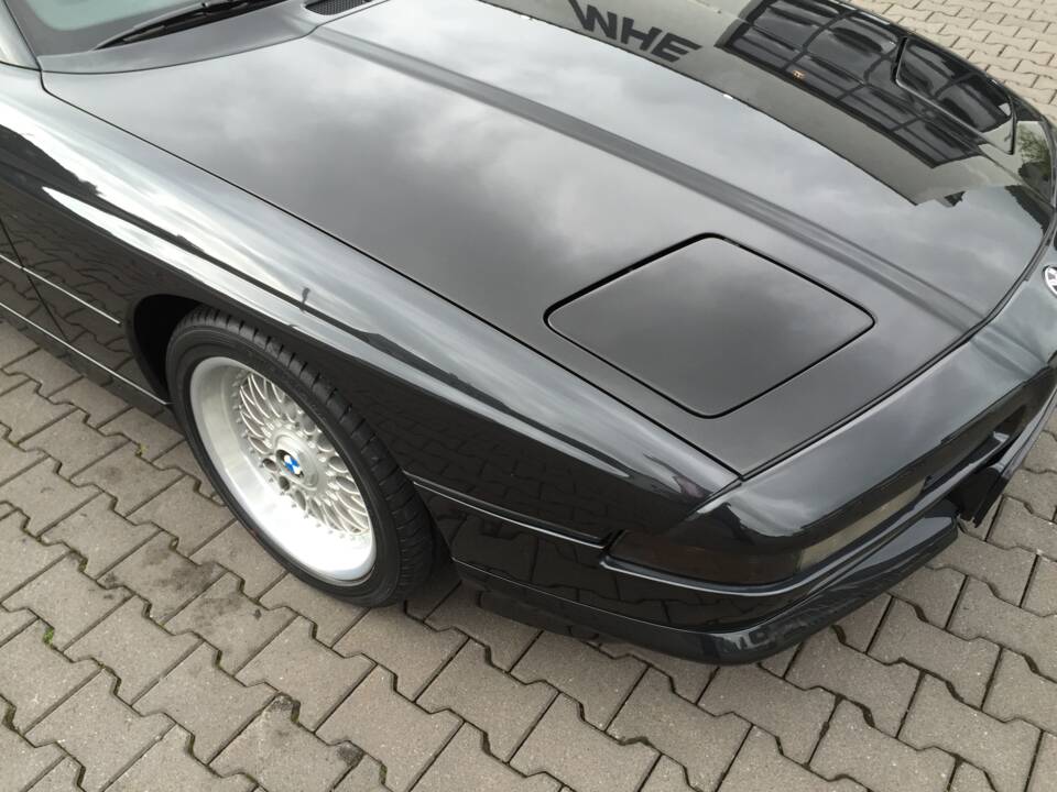 Immagine 22/28 di BMW 850CSi (1993)