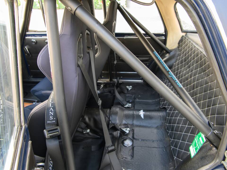 Image 27/56 of Alfa Romeo Giulia Super 1.3 (1974)