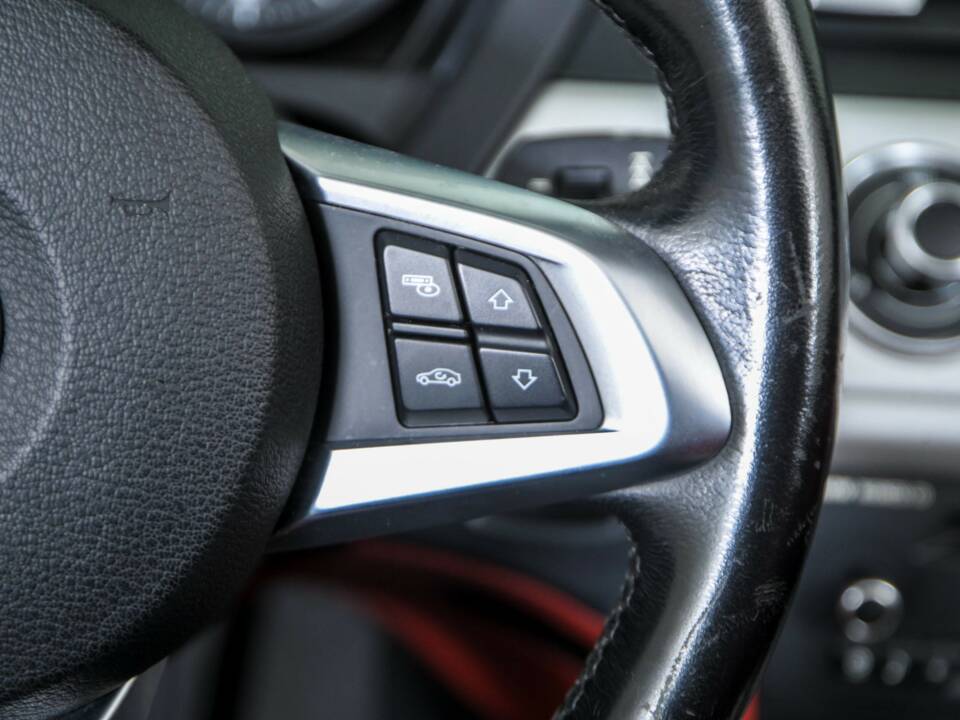 Immagine 25/50 di BMW Z4 sDrive23i (2009)