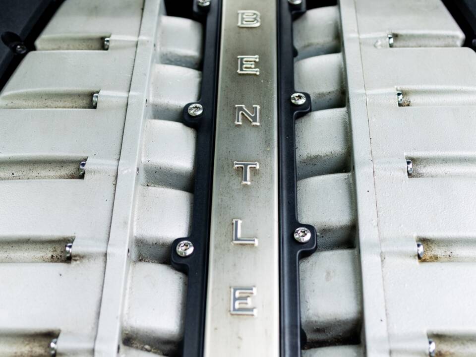Image 32/50 de Bentley Continental GT (2004)