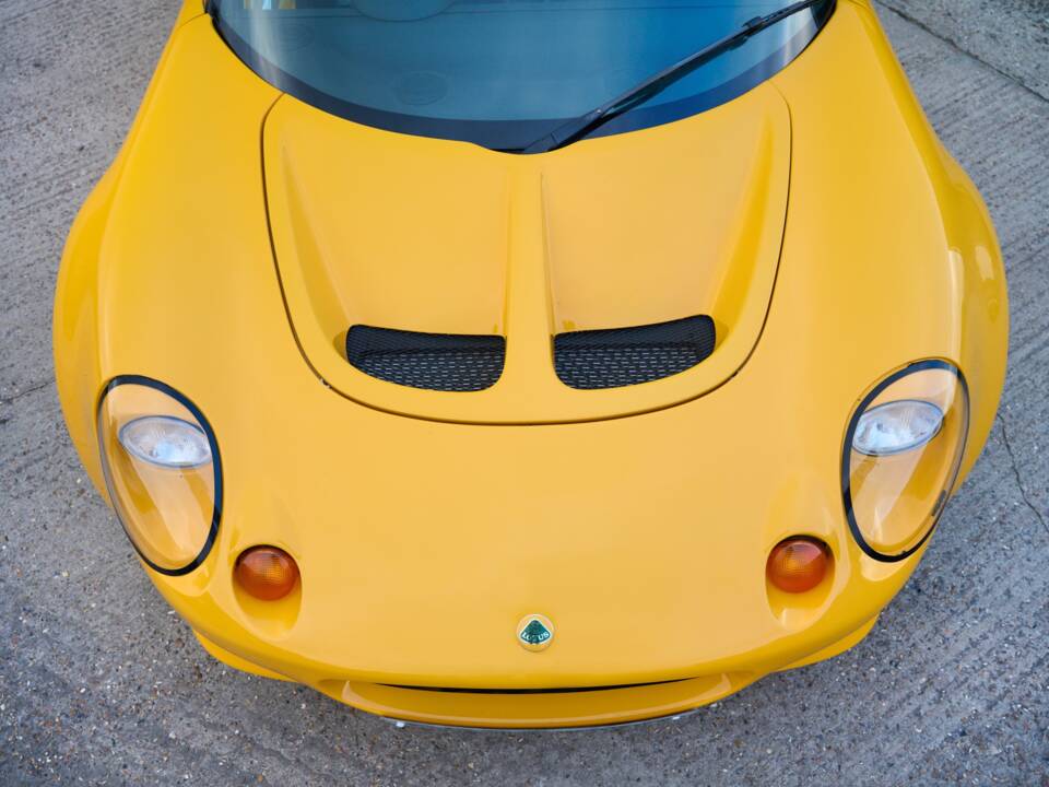 Image 31/46 of Lotus Elise 111S (1998)