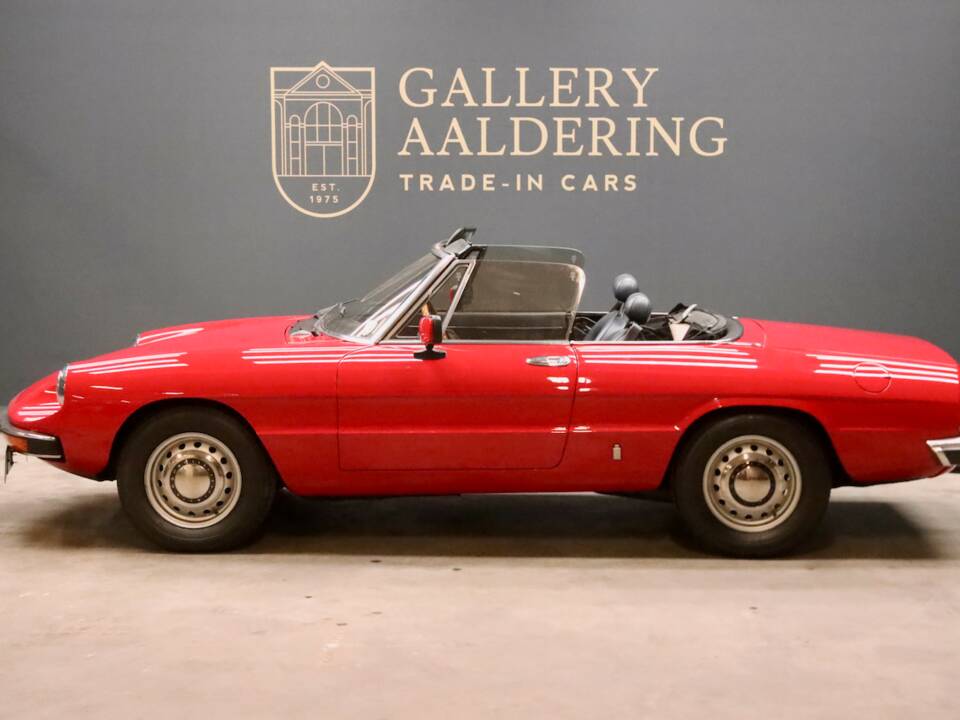 Image 19/50 of Alfa Romeo 2000 Spider Veloce (1982)