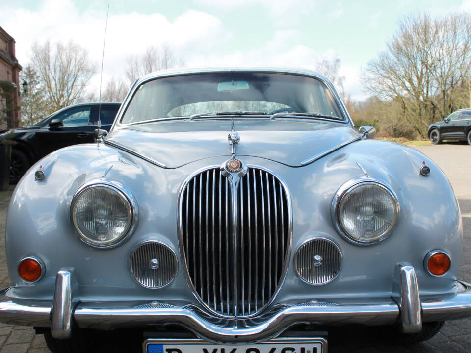 Bild 42/42 von Jaguar 240 (1968)