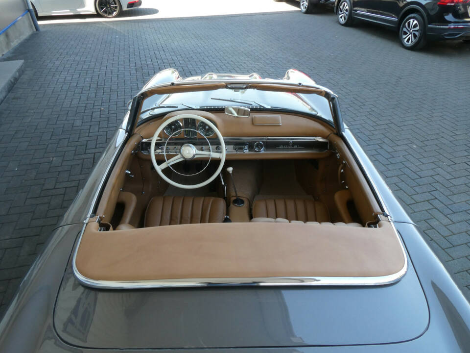 Afbeelding 19/29 van Mercedes-Benz 300 SL Roadster (1957)