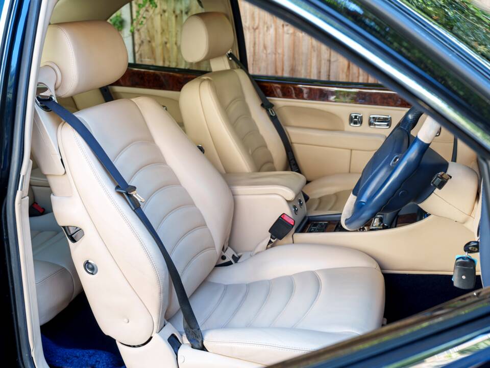 Image 23/26 of Bentley Continental R Mulliner (2001)