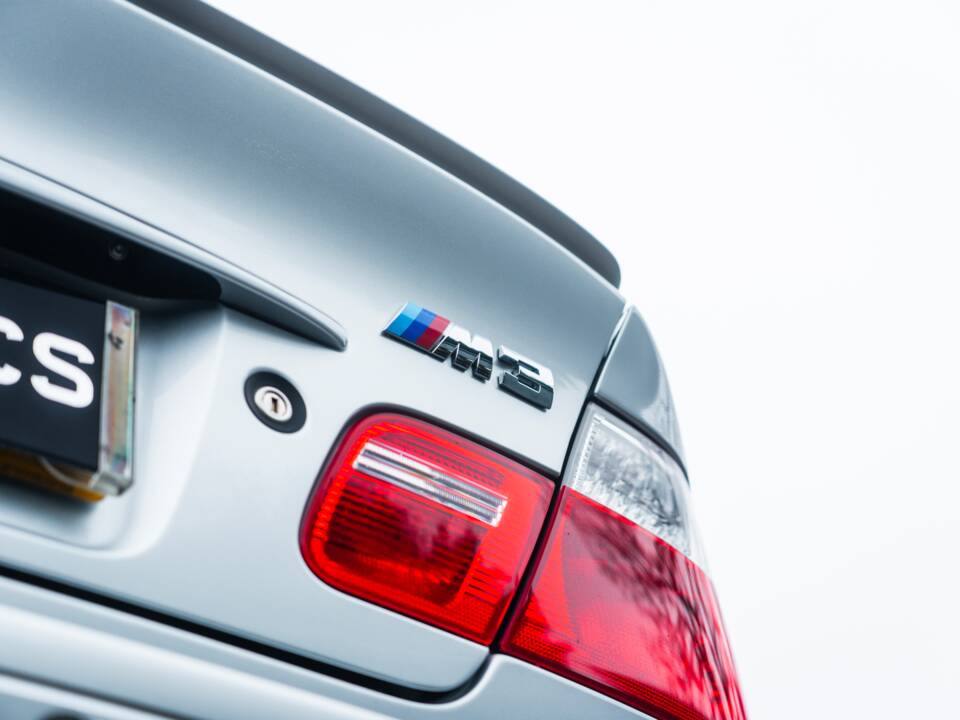 Bild 8/68 von BMW M3 (2003)