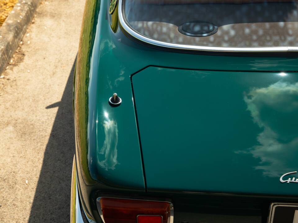 Imagen 48/50 de Alfa Romeo Giulia 1600 Sprint GT Veloce (1968)