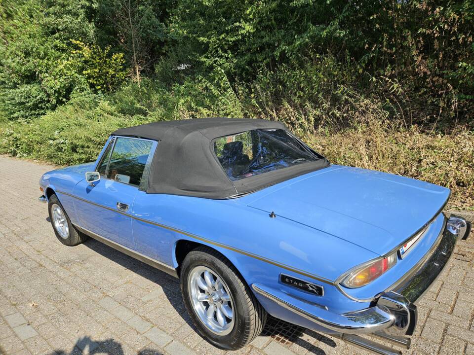 Image 3/8 de Triumph Stag (1974)