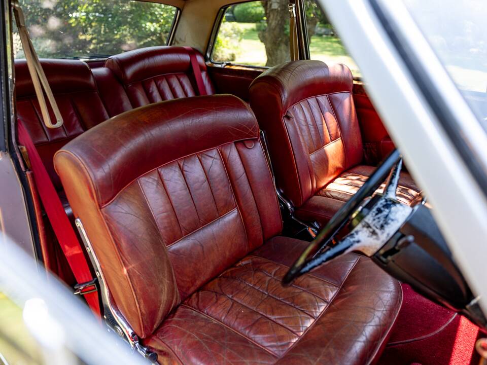 Afbeelding 41/50 van Bentley T 1 (1967)