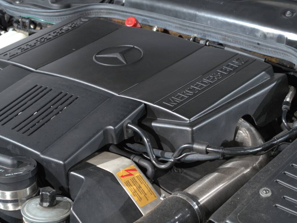 Image 24/56 de Mercedes-Benz 500 SL (1993)