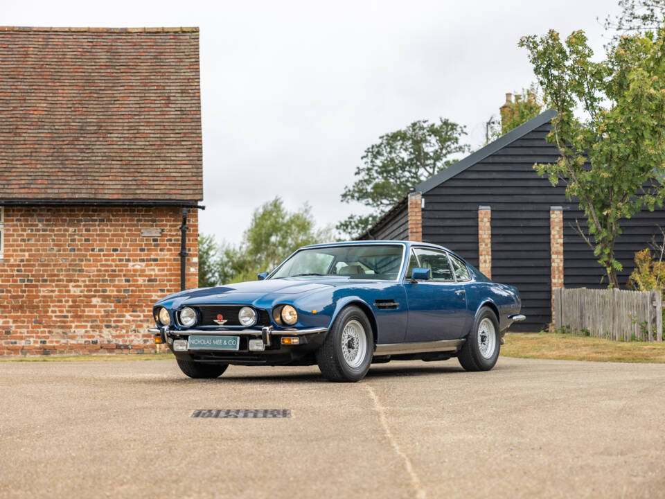 Image 10/71 de Aston Martin V8 EFi (1987)