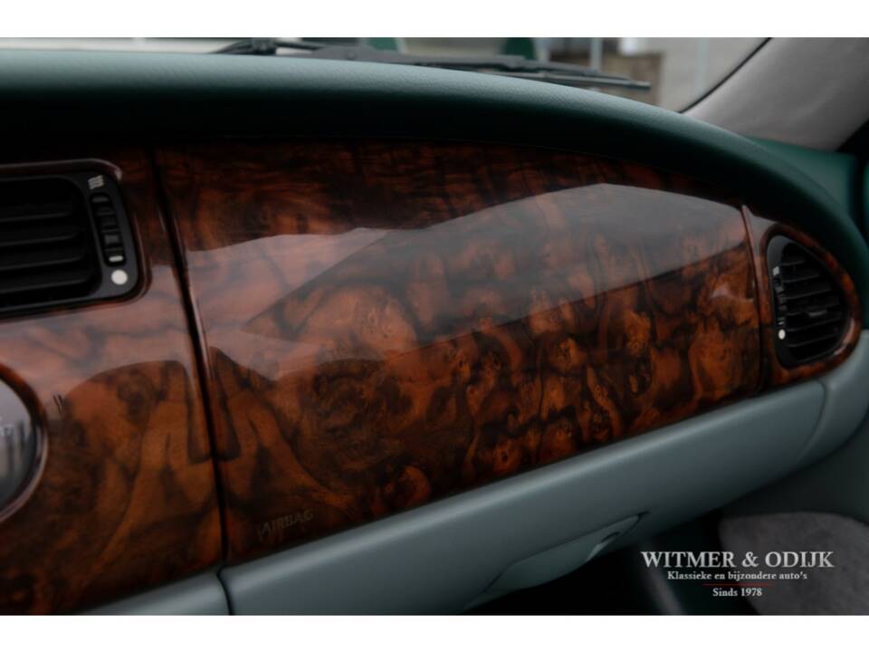 Bild 18/33 von Jaguar XKR (1999)