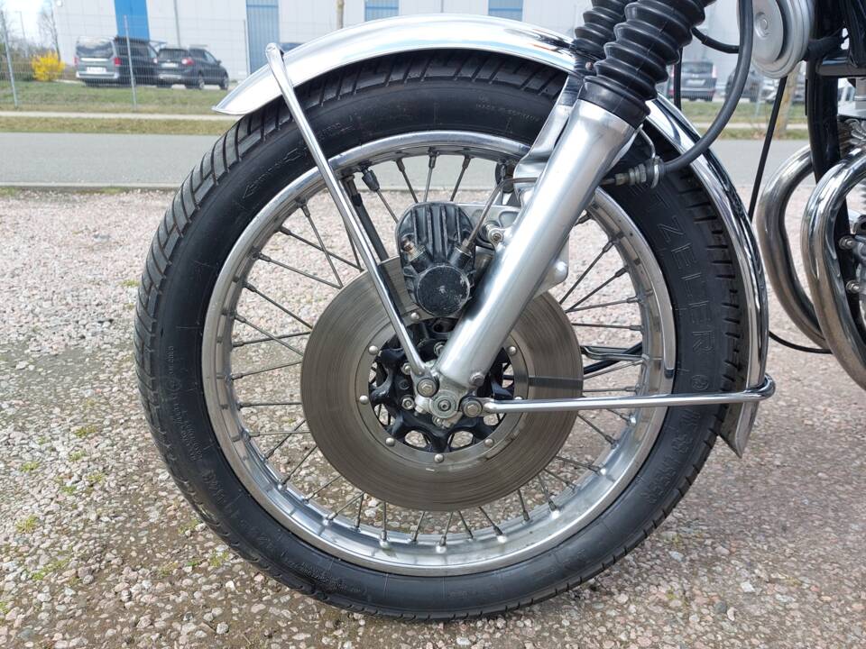 Image 32/35 of Honda CB 750 Four (1976)