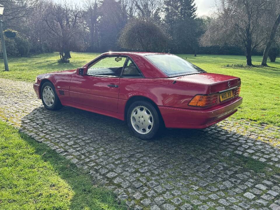 Image 19/30 of Mercedes-Benz SL 280 (1994)