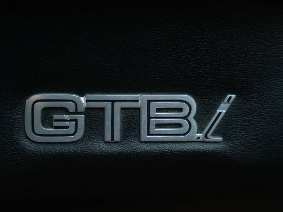 Image 36/50 de Ferrari 308 GTBi (1981)