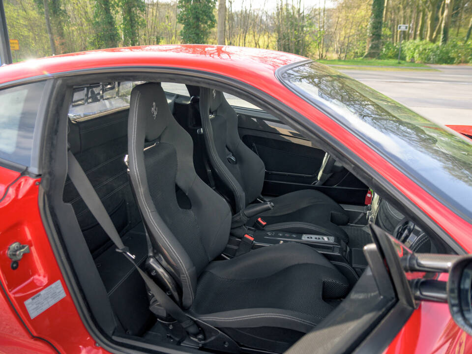 Bild 28/57 von Ferrari F 430 Scuderia (2009)