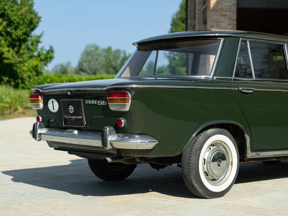 Image 13/50 of FIAT 1500 C (1967)