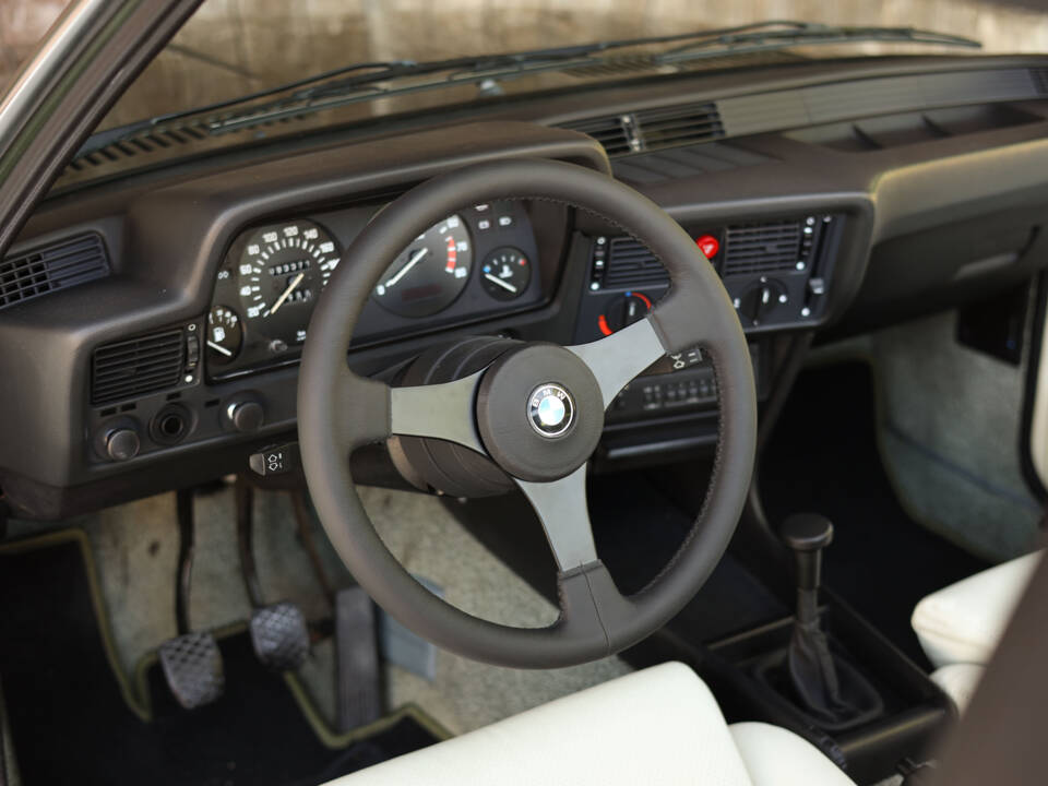 Immagine 17/63 di BMW 323i Baur TC (1979)