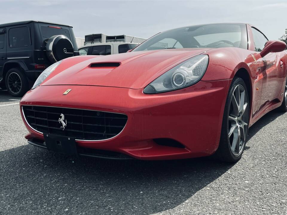 Image 15/49 of Ferrari California 30 (2013)