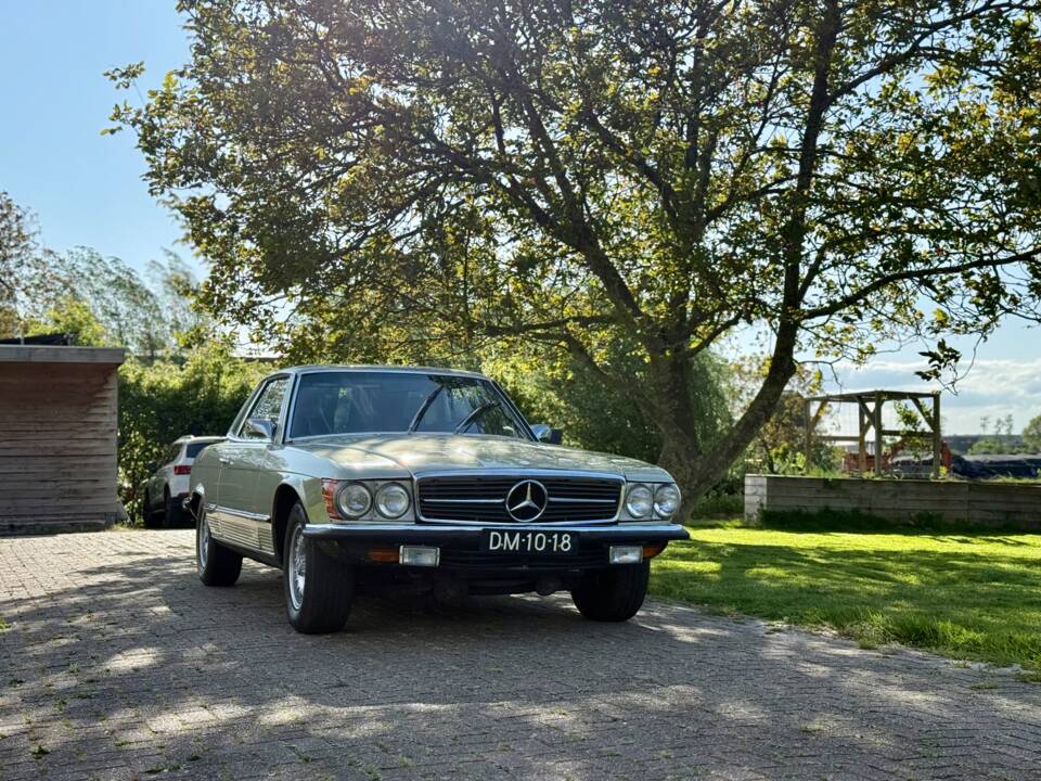 Image 2/22 of Mercedes-Benz 350 SLC (1972)