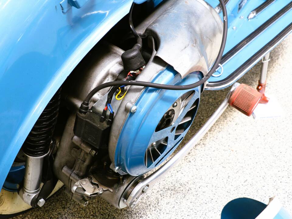 Image 21/22 of Piaggio Vespa 150 (1959)