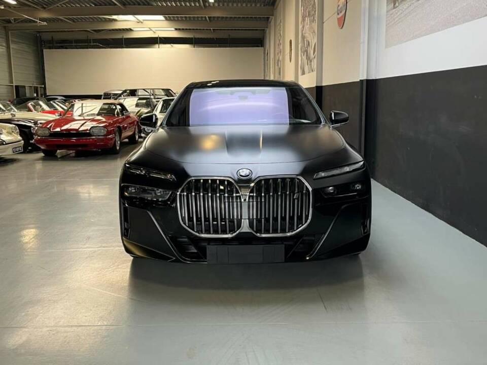 Image 23/50 de BMW i7 eDrive50 (2023)