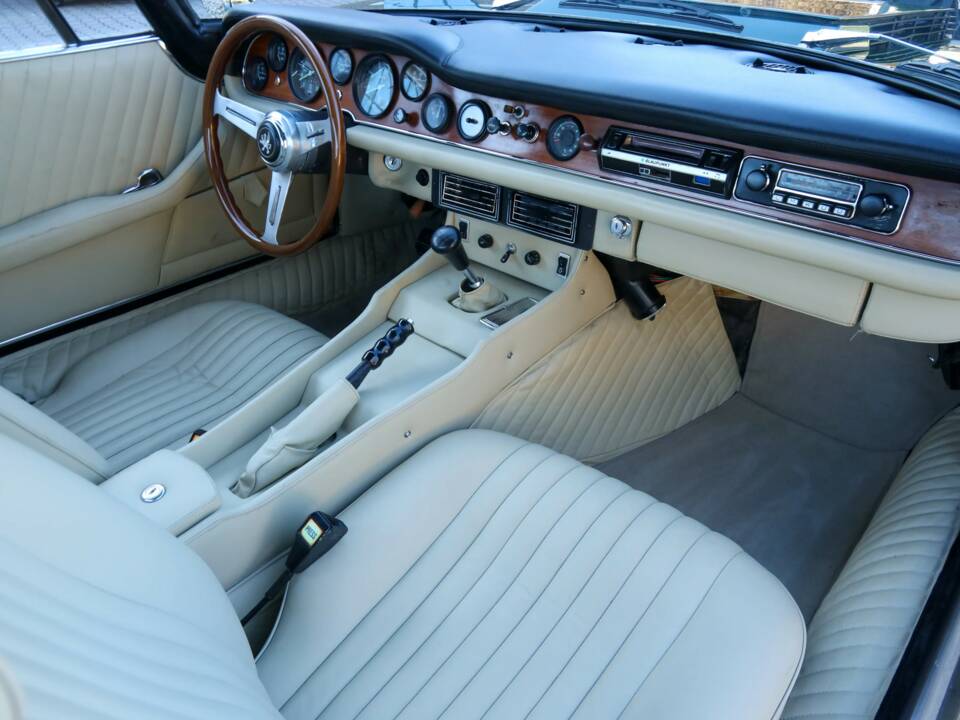 Image 38/50 de ISO Grifo GL 300 (1973)