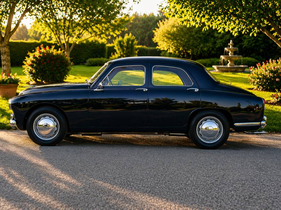 Immagine 4/17 di Alfa Romeo 1900 Super Berlina (1954)