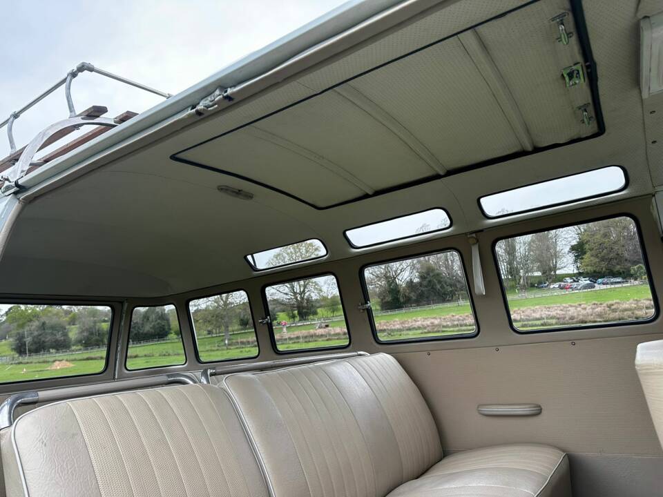 Image 41/60 of Volkswagen T2c Combi (1969)