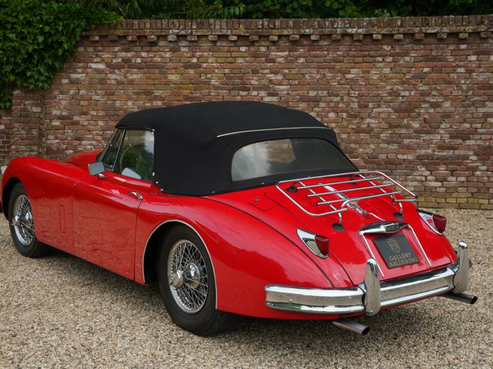 Image 23/50 of Jaguar XK 150 DHC (1960)