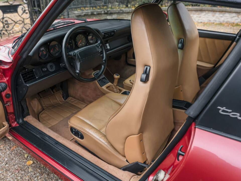 Bild 12/18 von Porsche 911 Carrera 2 (1991)