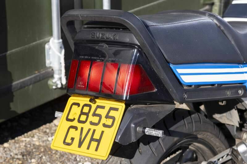 Bild 34/38 von Suzuki GSX 1100 EF (1985)