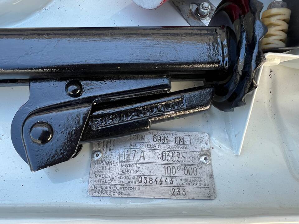 Image 38/50 of FIAT 127 (1972)