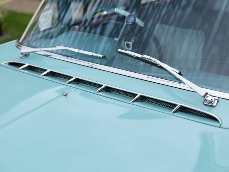 Bild 30/50 von Vauxhall Cresta (1961)