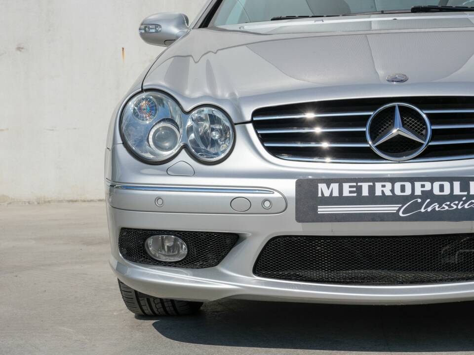 Bild 33/35 von Mercedes-Benz CLK 55 AMG (2003)