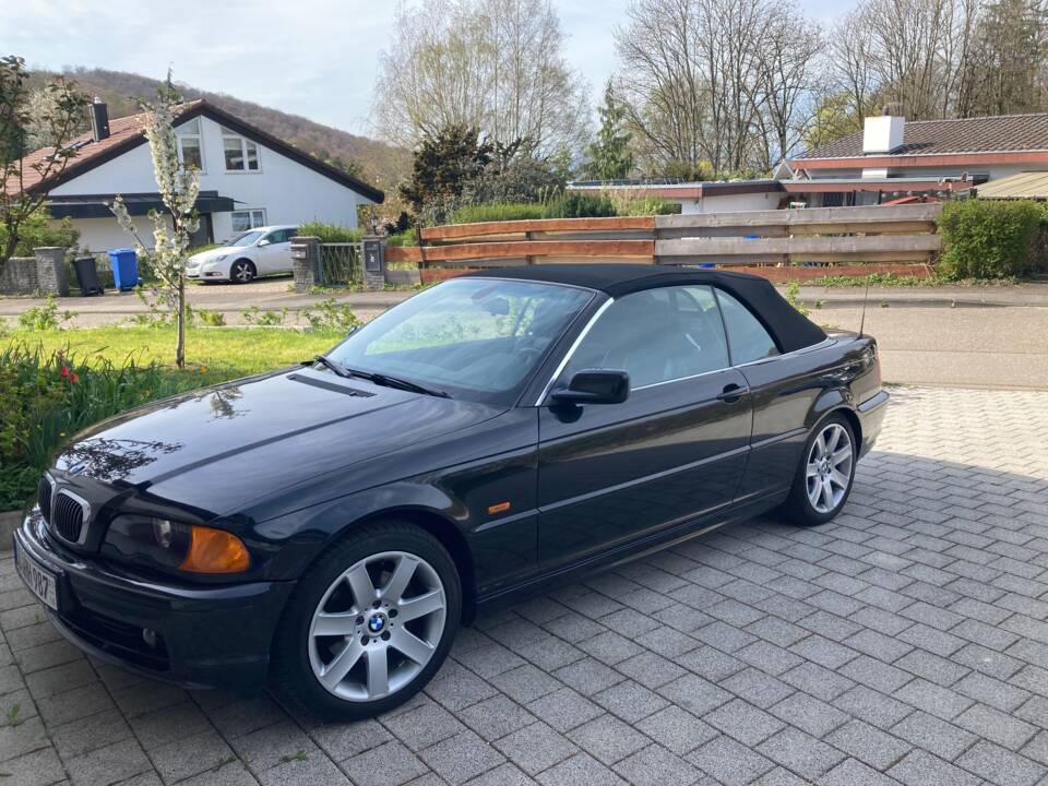 Imagen 7/7 de BMW 323Ci (2000)