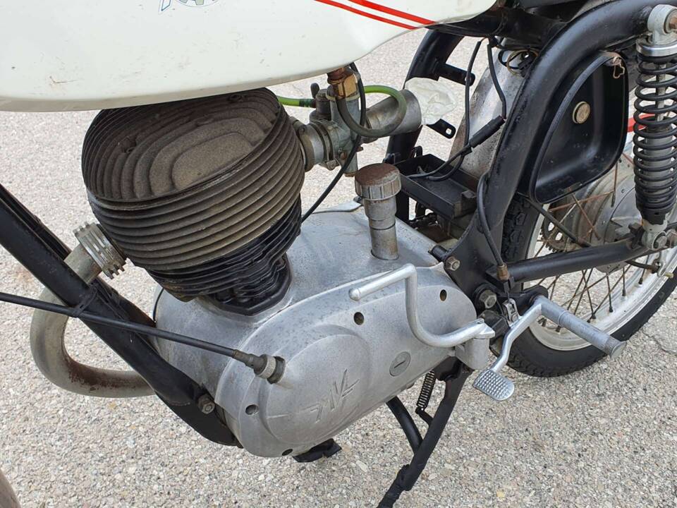 Immagine 13/18 di MV Agusta DUMMY (1971)