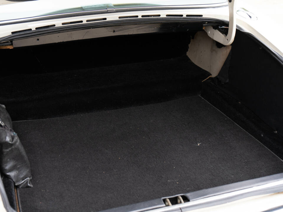 Immagine 34/50 di Daimler Sovereign 4.2 (1978)