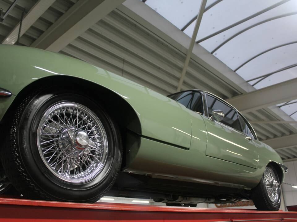 Afbeelding 15/50 van Jaguar E-Type 4.2 (1967)