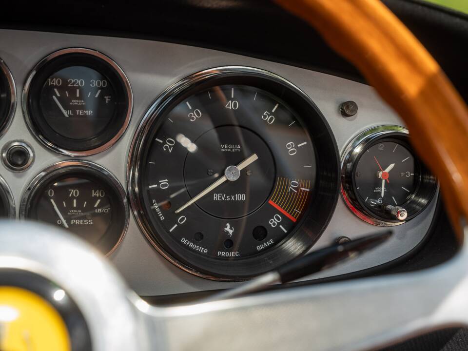 Bild 54/79 von Ferrari 365 GTB/4 Daytona (1969)