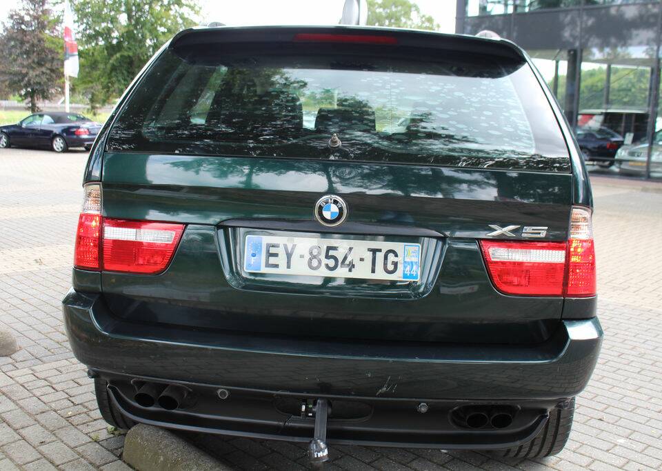 Bild 7/8 von BMW X5 4.4i (2001)