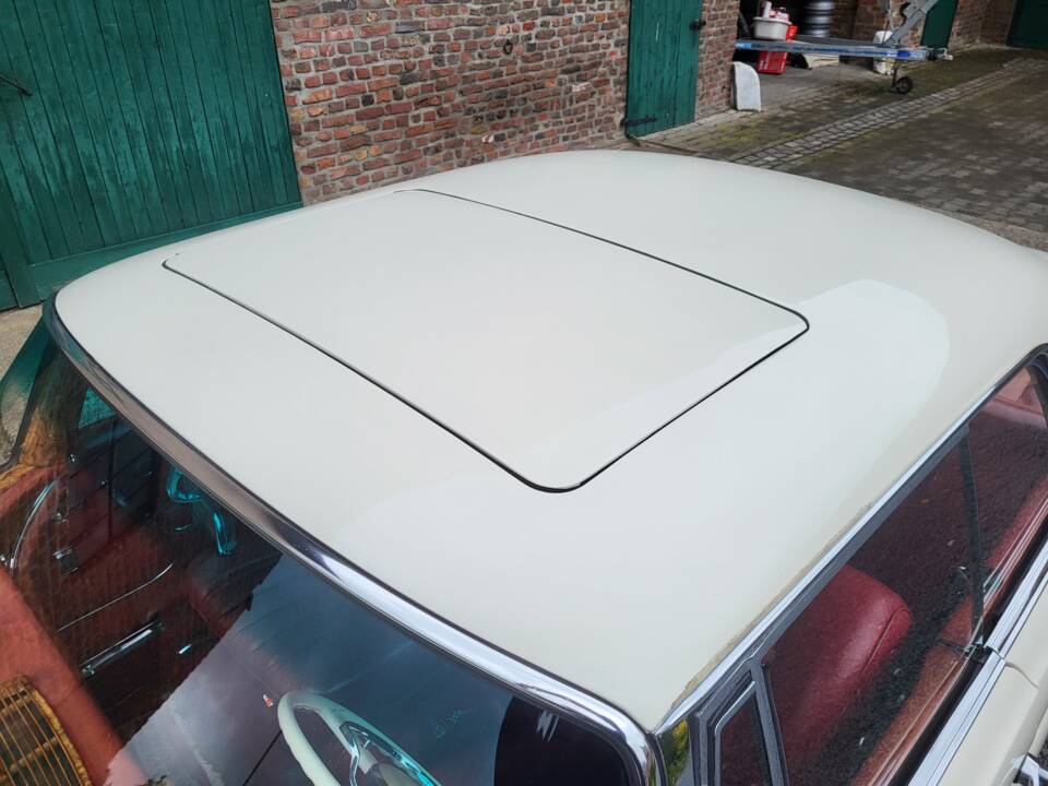 Imagen 45/49 de Mercedes-Benz 250 SE (1966)