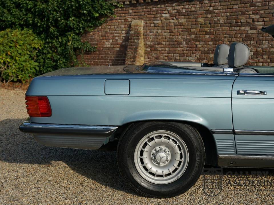 Image 45/50 of Mercedes-Benz 280 SL (1985)