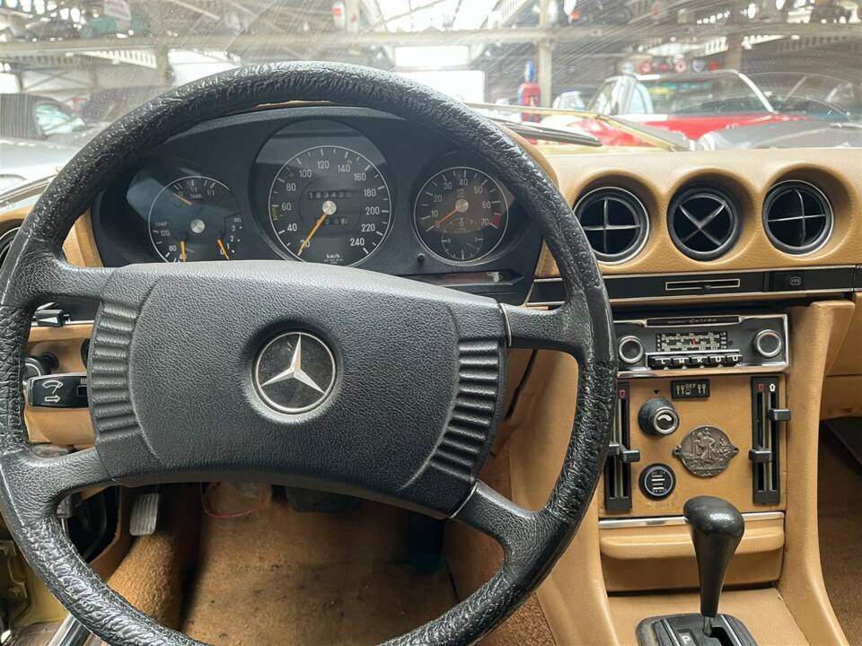 Imagen 21/21 de Mercedes-Benz 280 SL (1974)