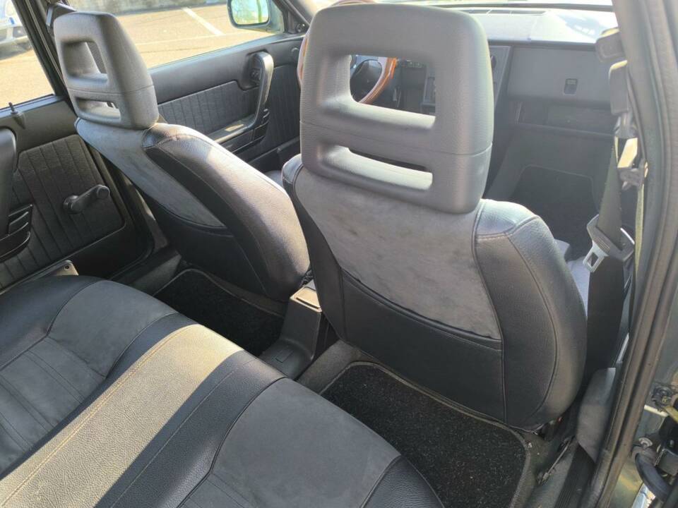 Immagine 31/39 di Alfa Romeo 33 1.7 16v QV (1991)