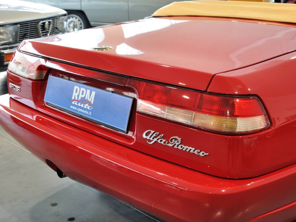 Imagen 12/30 de Alfa Romeo 1.6 Spider (1992)